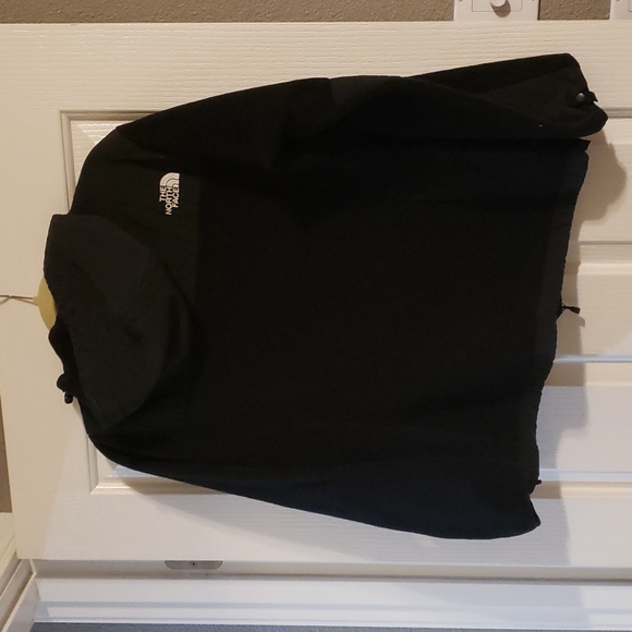 The North Face winter jacket - Picture 10 of 12